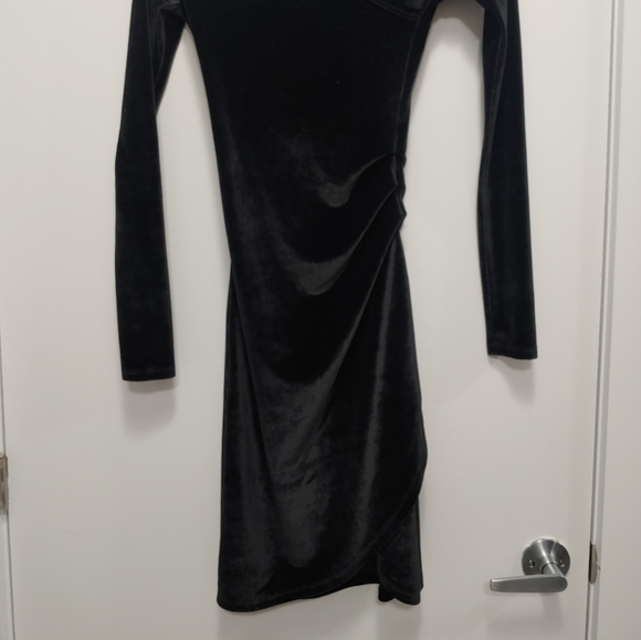 Aritzia Wilfred Klum Velvet Dress - Picture 3 of 8